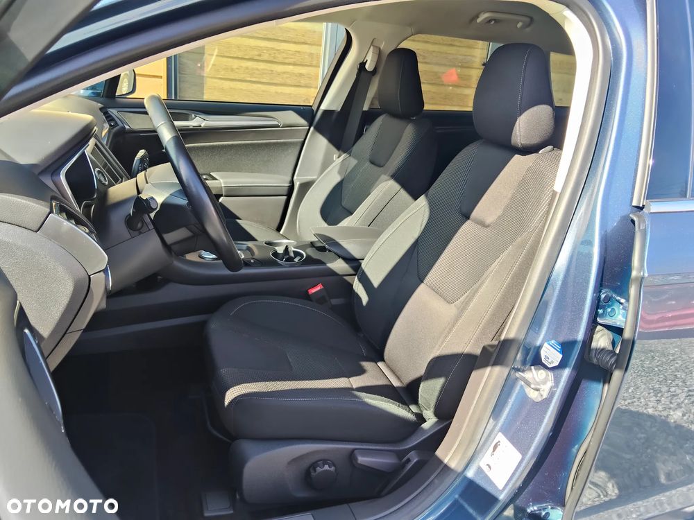 Ford Mondeo 2.0 EcoBlue Titanium - 13