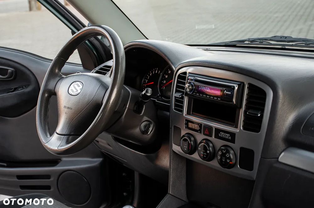 Suzuki Grand Vitara 1.6 Comfort Style - 12