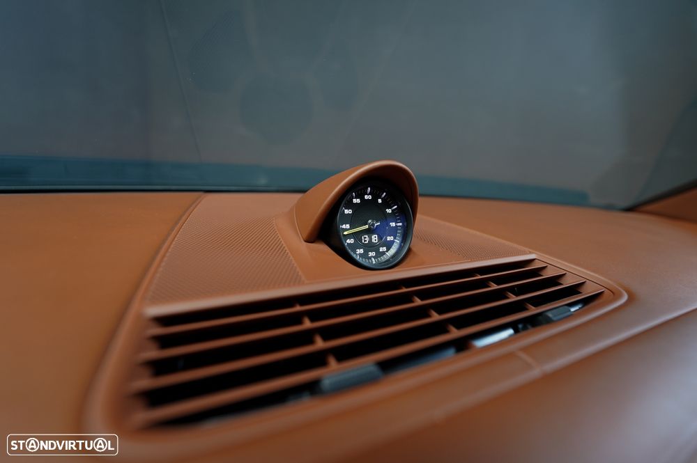 Porsche Panamera Sport Turismo 4 E-Hybrid - 40