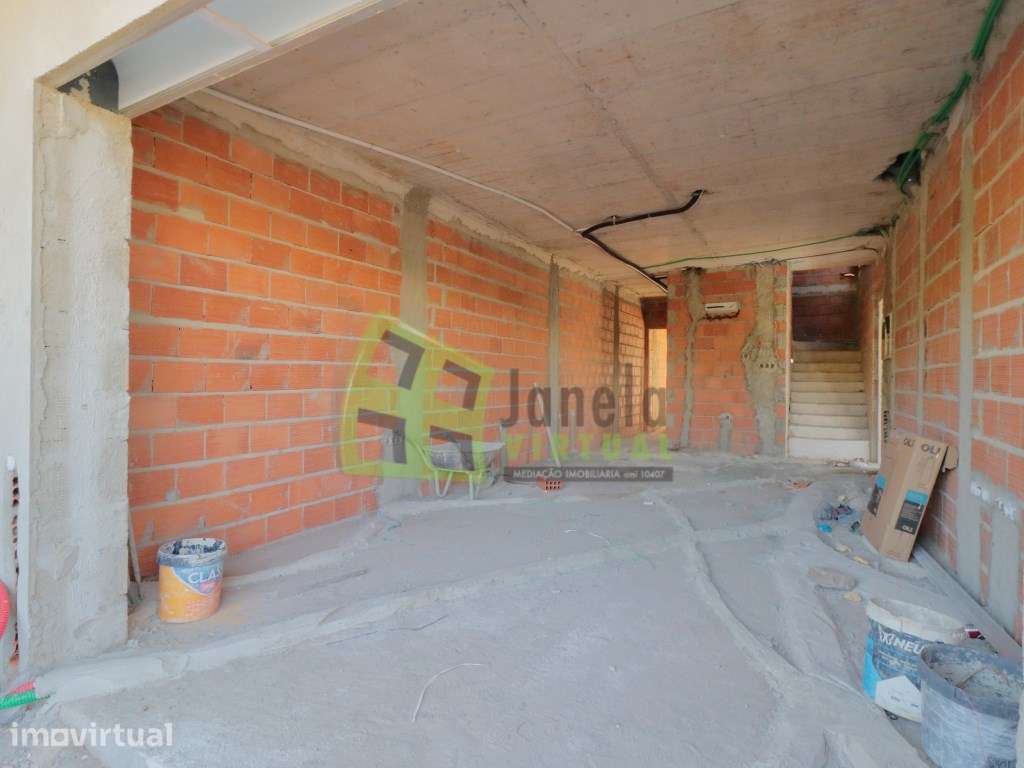 Moradia Geminada T3 em Construção | Fernão Ferro - Grande imagem: 4/16