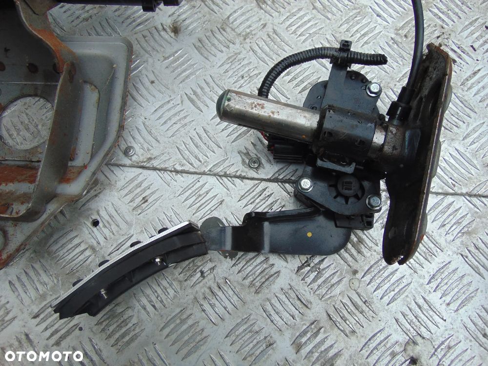 Pedał hamulca Gazu Nissan murano z50 3,5 - 5