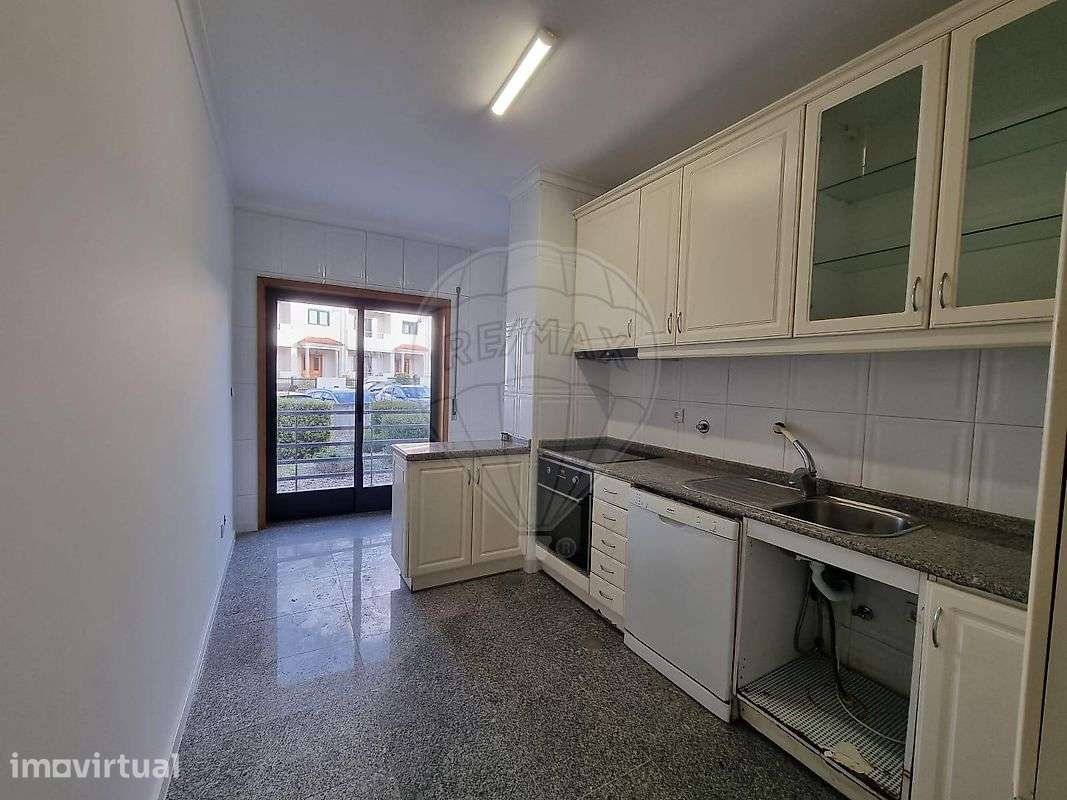 Apartamento T2 para arrendamento - Grande imagem: 2/11