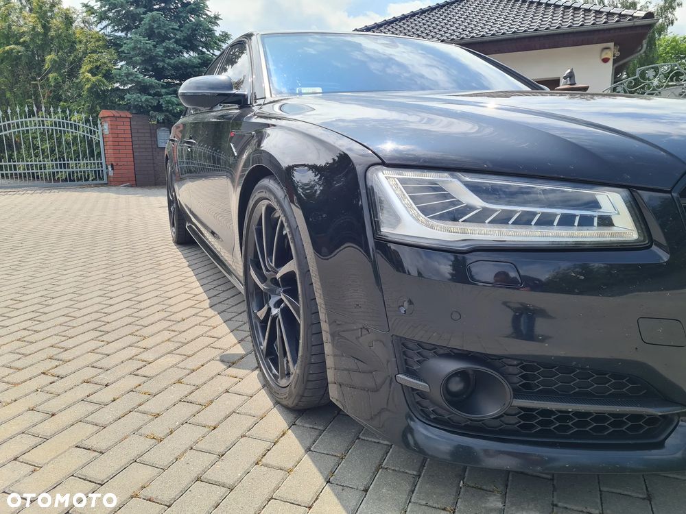 Audi S8 Plus - 6