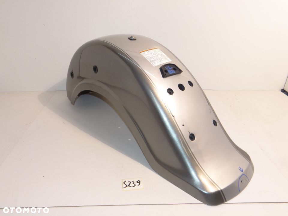 Suzuki VL 800 Volusia Boulevard Indruder błotnik  tył + stelaż   S239