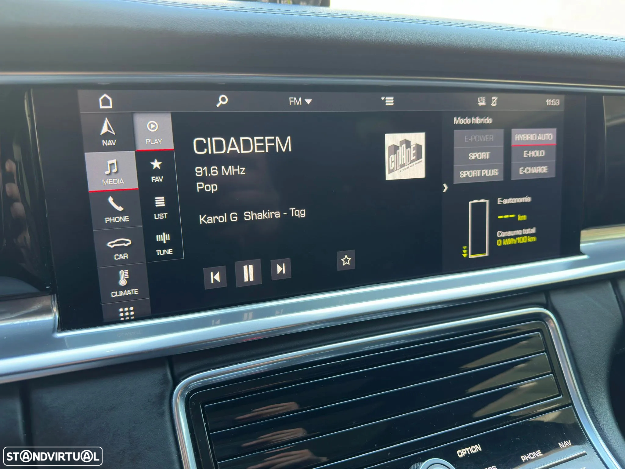 Porsche Panamera 4 E-Hybrid Platinum Edition com PDLS - 36