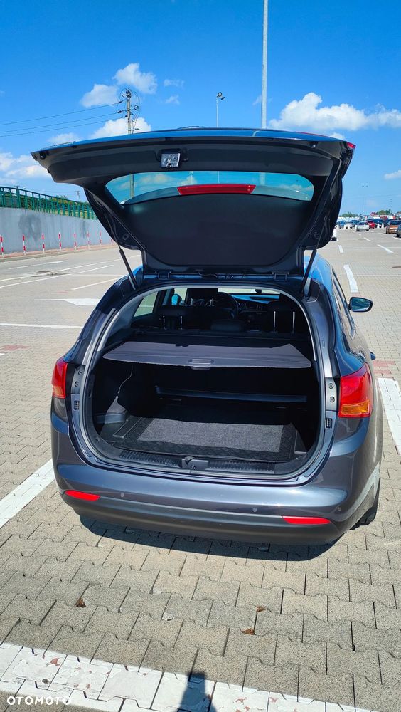 Kia Ceed - 27
