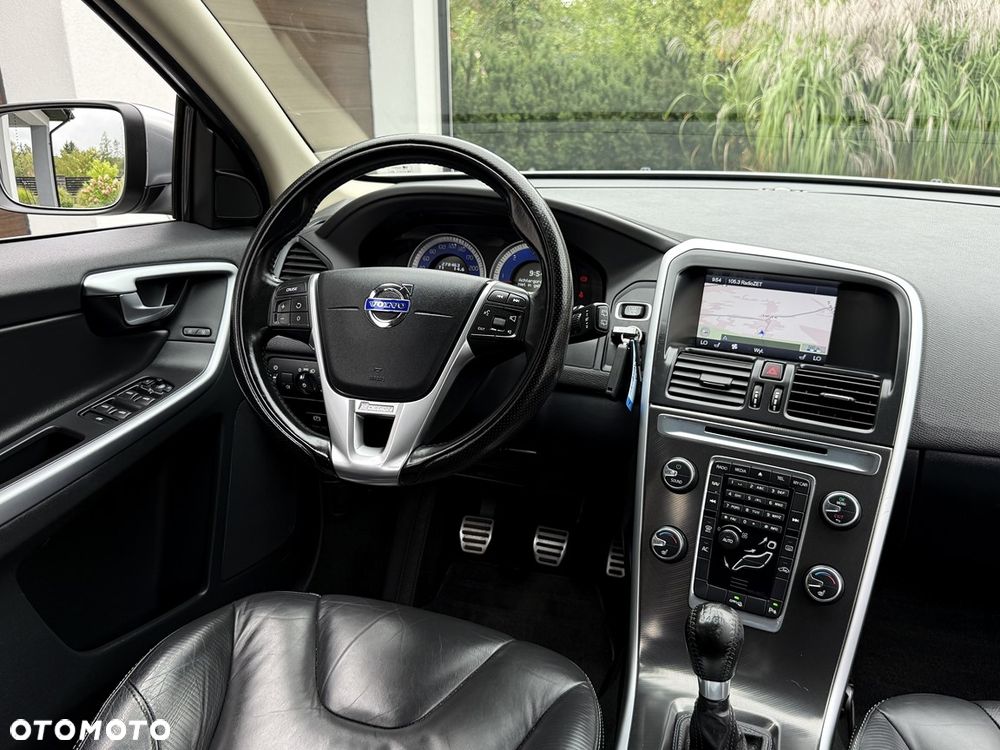 Volvo XC 60 DRIVe R Design - 30