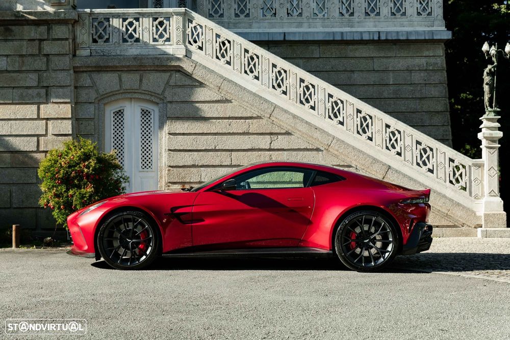 Aston Martin Vantage Coupe V8 - 6