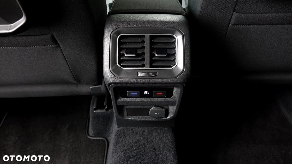 Volkswagen Tiguan - 10