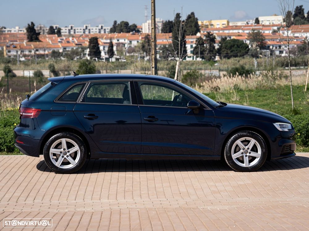 Audi A3 Sportback 30 TDI Sport - 4