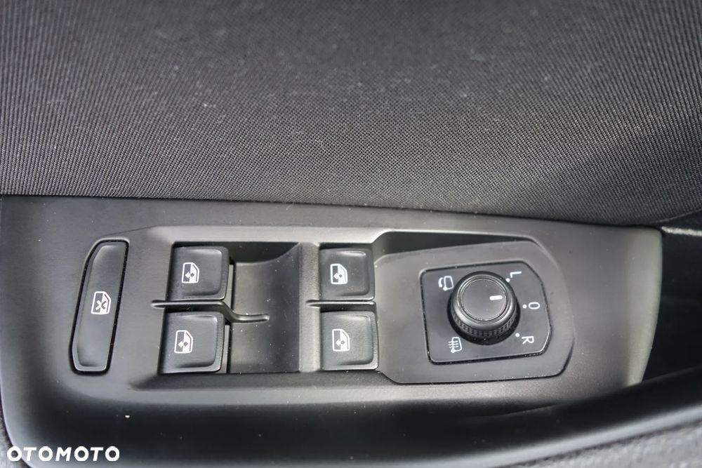 Volkswagen Passat 2.0 TDI EVO Business DSG - 15