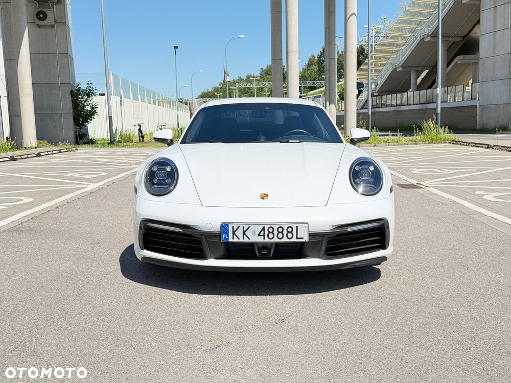 Porsche 911 Carrera 4 PDK - 4