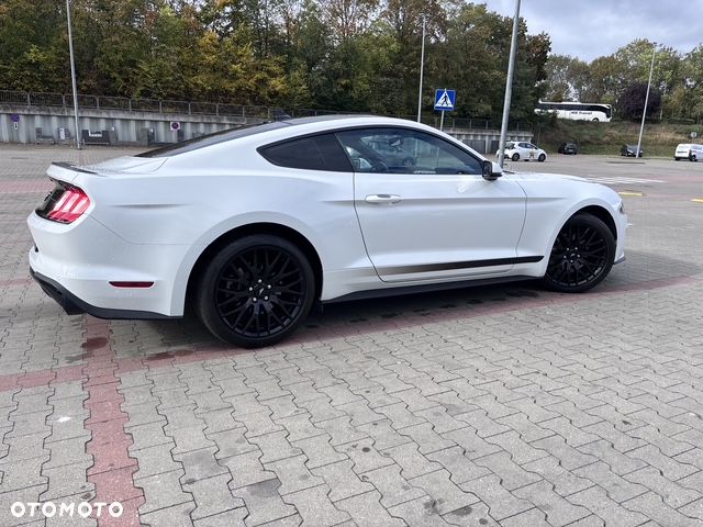 Ford Mustang 2020 photo 4
