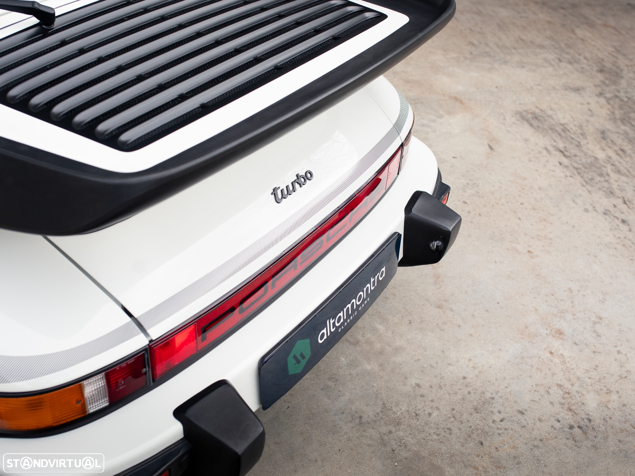 Porsche 911 Série G 930 Turbo - 17