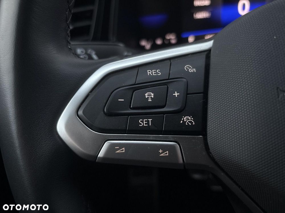 Volkswagen T-Roc - 27