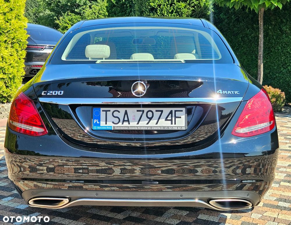 Mercedes-Benz Klasa C 200 4-Matic 9G-TRONIC - 11