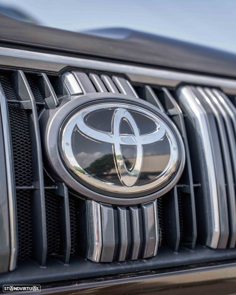 Toyota Land Cruiser Prado - 6