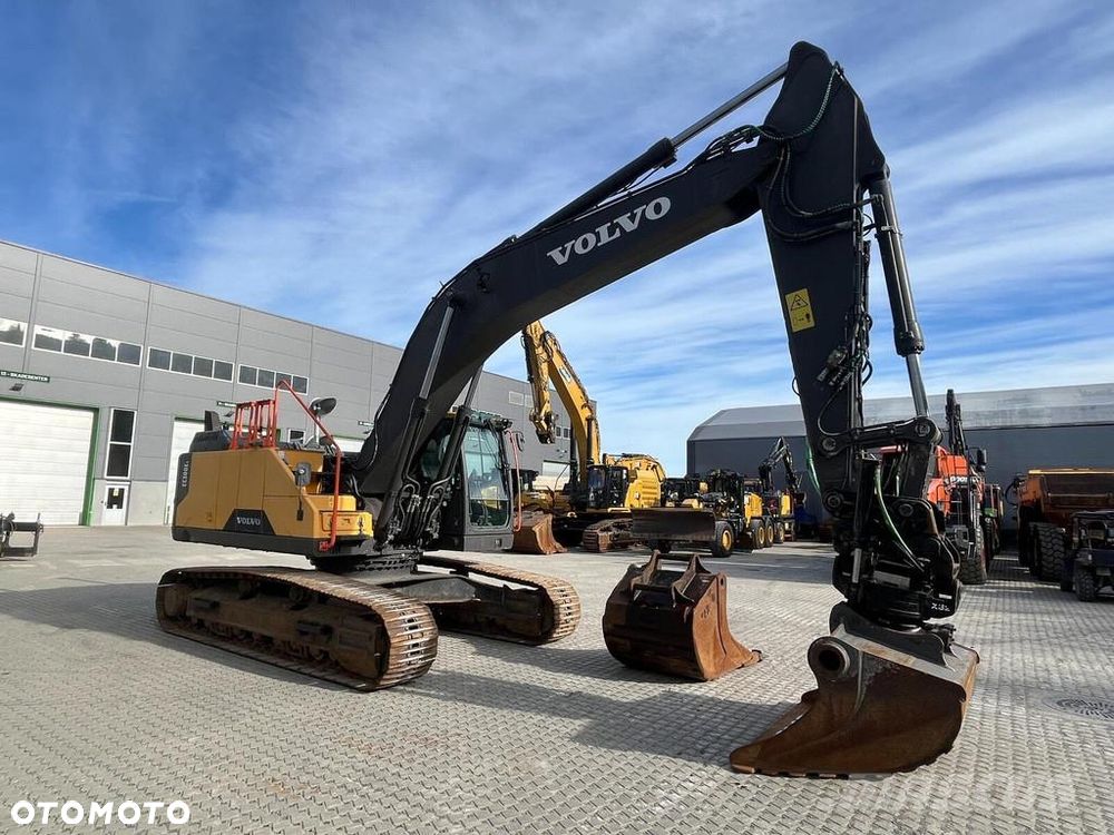 Volvo EC 300 EL - 4