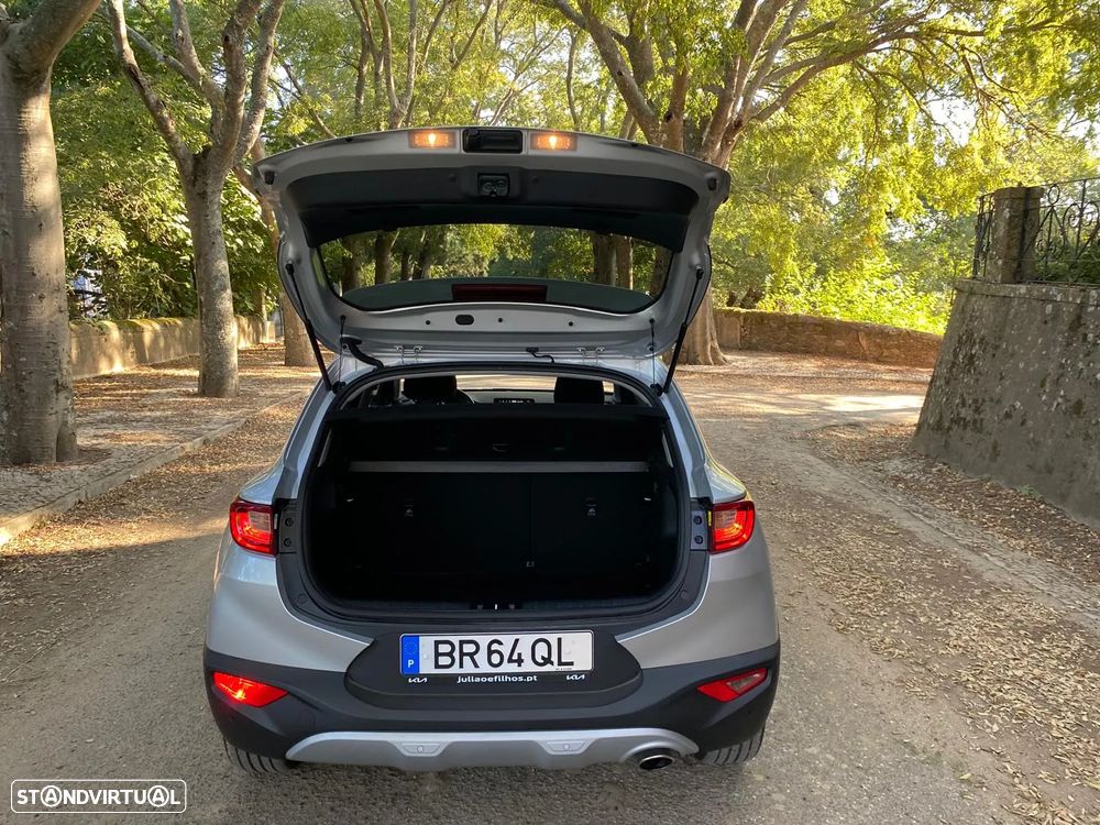 Kia Stonic 1.2 MPi Dynamic - 37