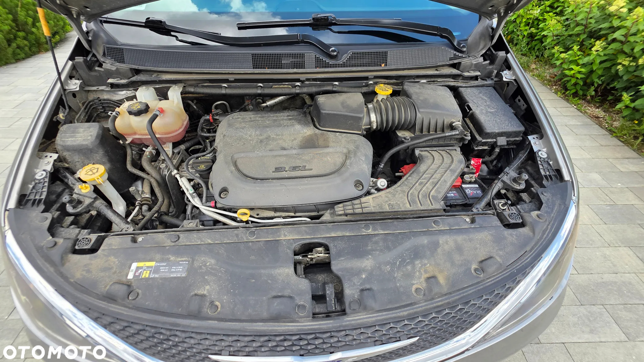 Chrysler Pacifica - 32