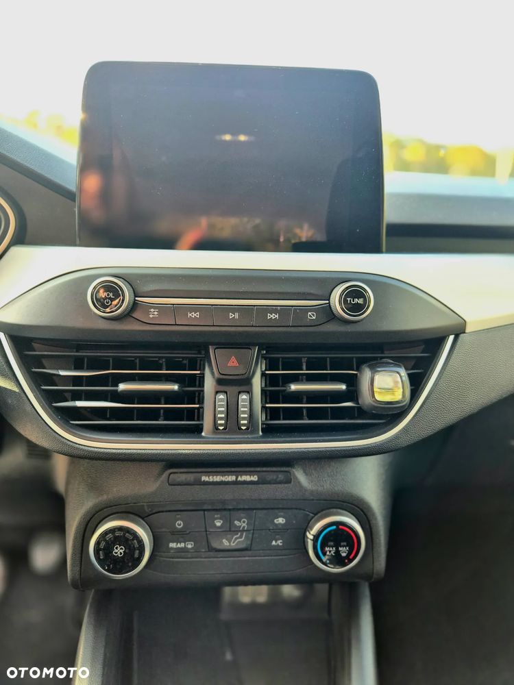 Ford Focus 1.5 EcoBlue SCR Connected - 39