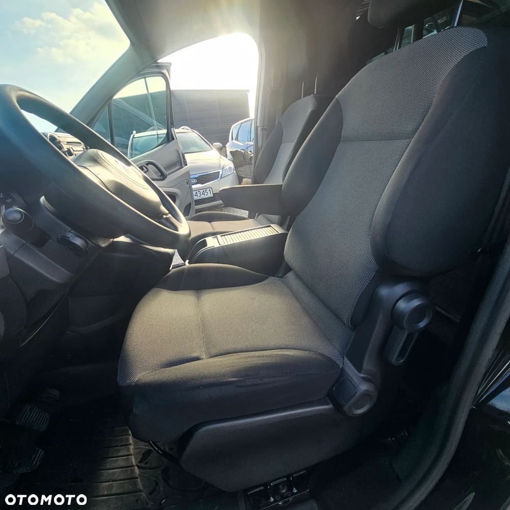 Citroën BERLINGO - 19