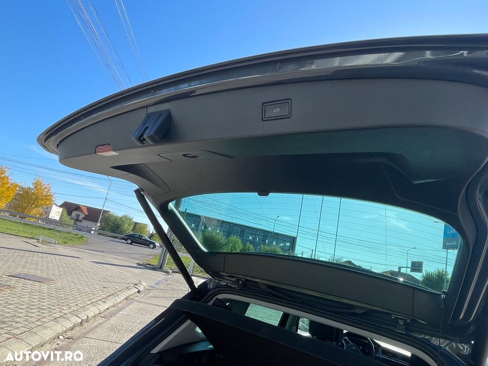 Volkswagen Tiguan - 14