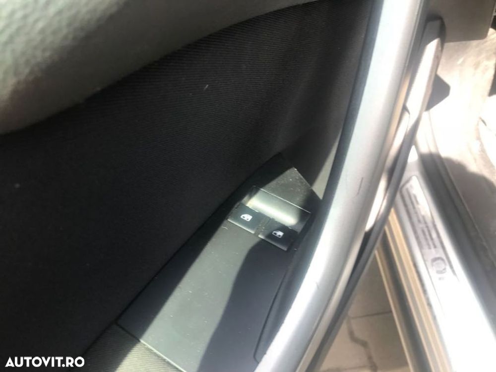 Opel Astra 1.7 CDTI Essentia - 10