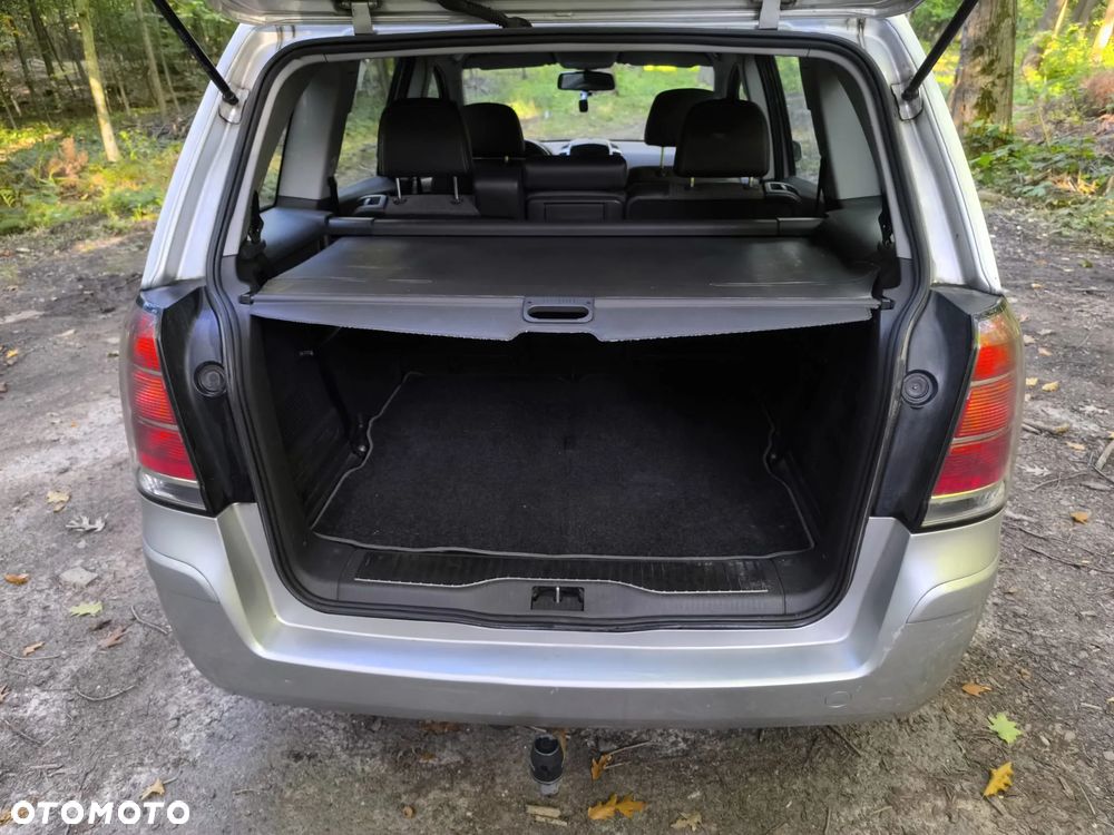 Opel Zafira - 11