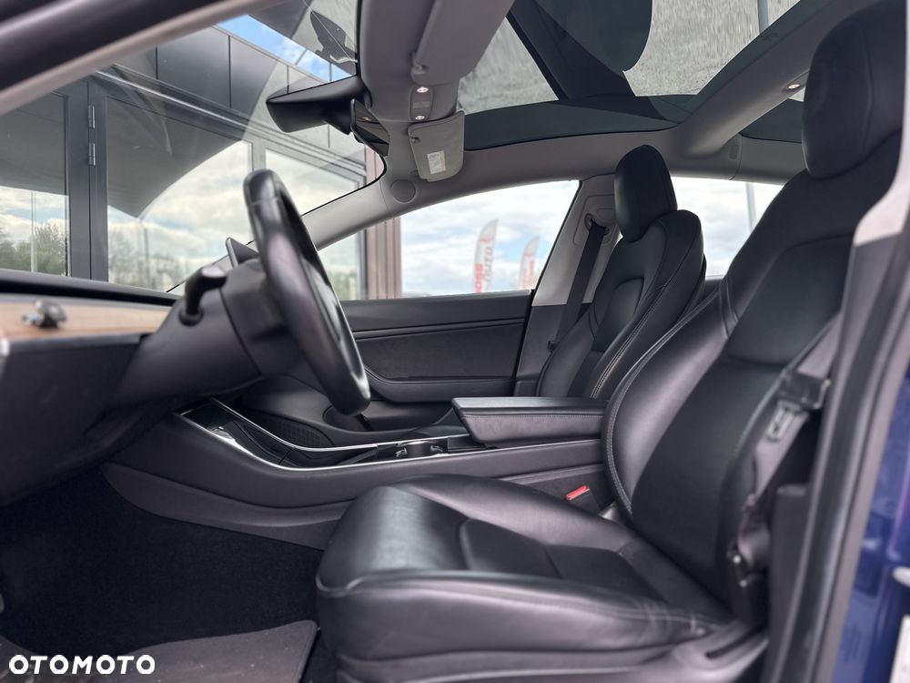 Tesla Model 3 Standard Reichweite Plus Hinterradantrieb - 14