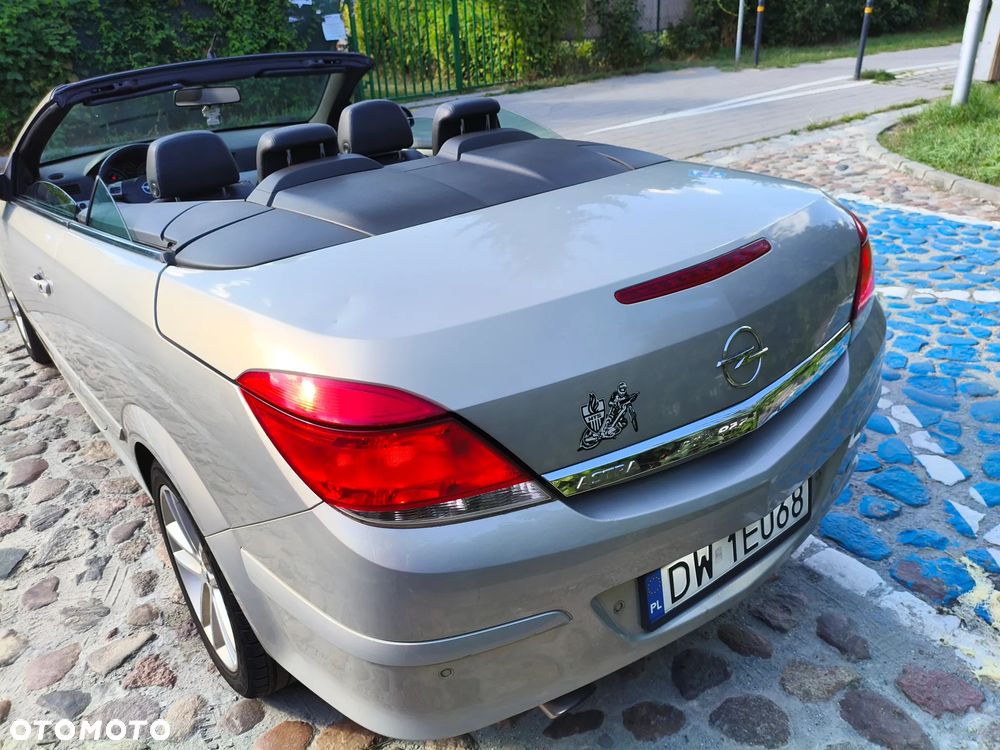 Opel Astra 1.8 Cosmo - 22