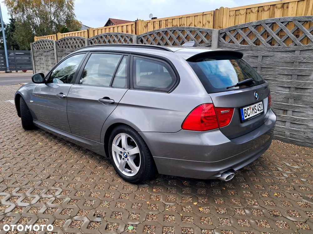 BMW Seria 3 320d - 17