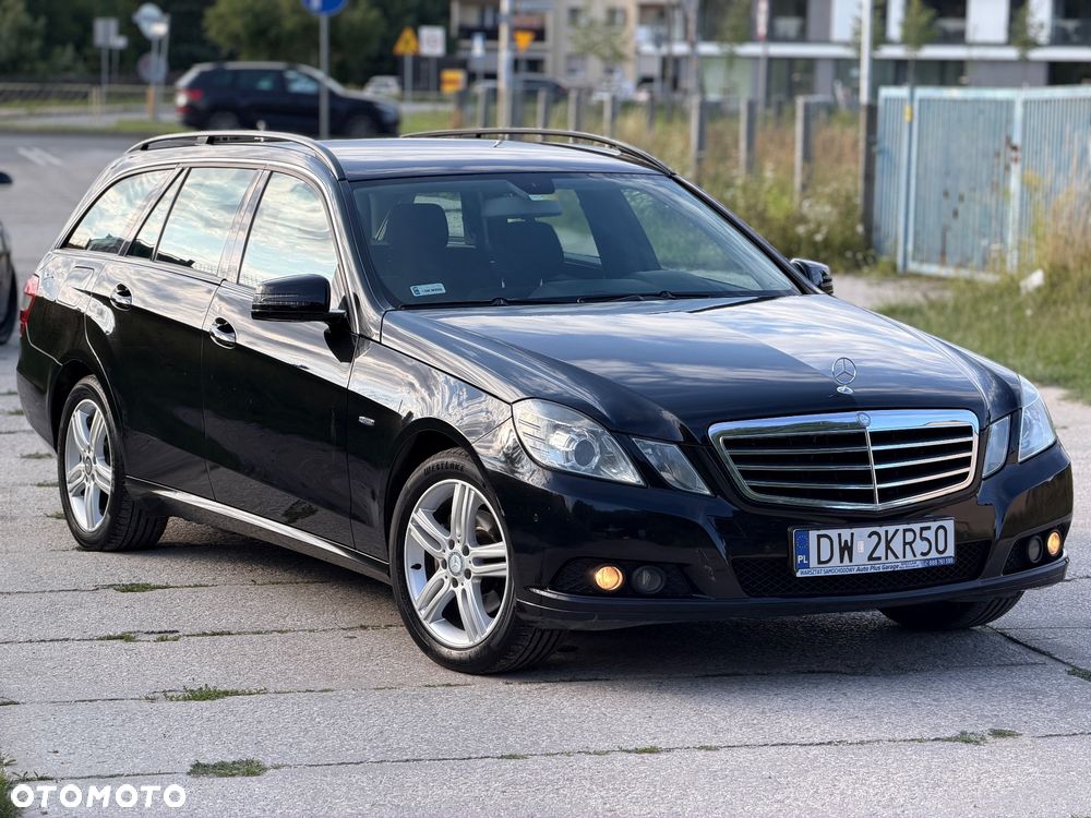 Mercedes-Benz Klasa E 220 CDI DPF BlueEFFICIENCY Automatik Elegance - 4