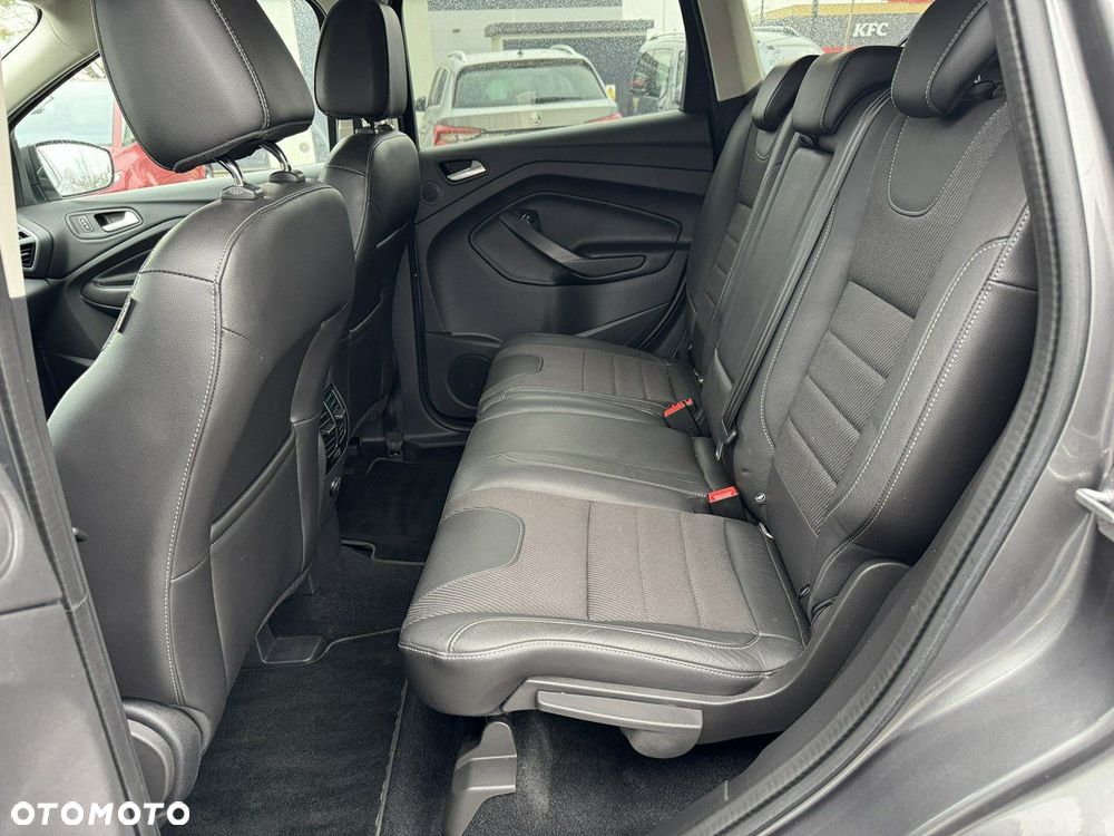 Ford Kuga 1.6 EcoBoost 2x4 Titanium - 29