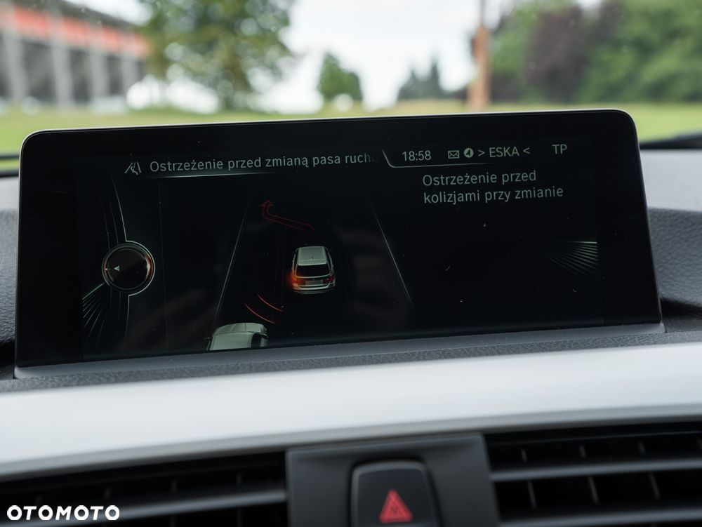 BMW Seria 3 318d Luxury Line - 35