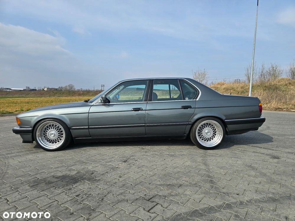 BMW Seria 7 - 1