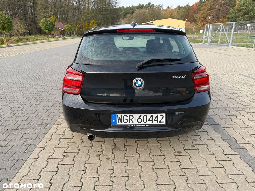 BMW Seria 1 118d - 5
