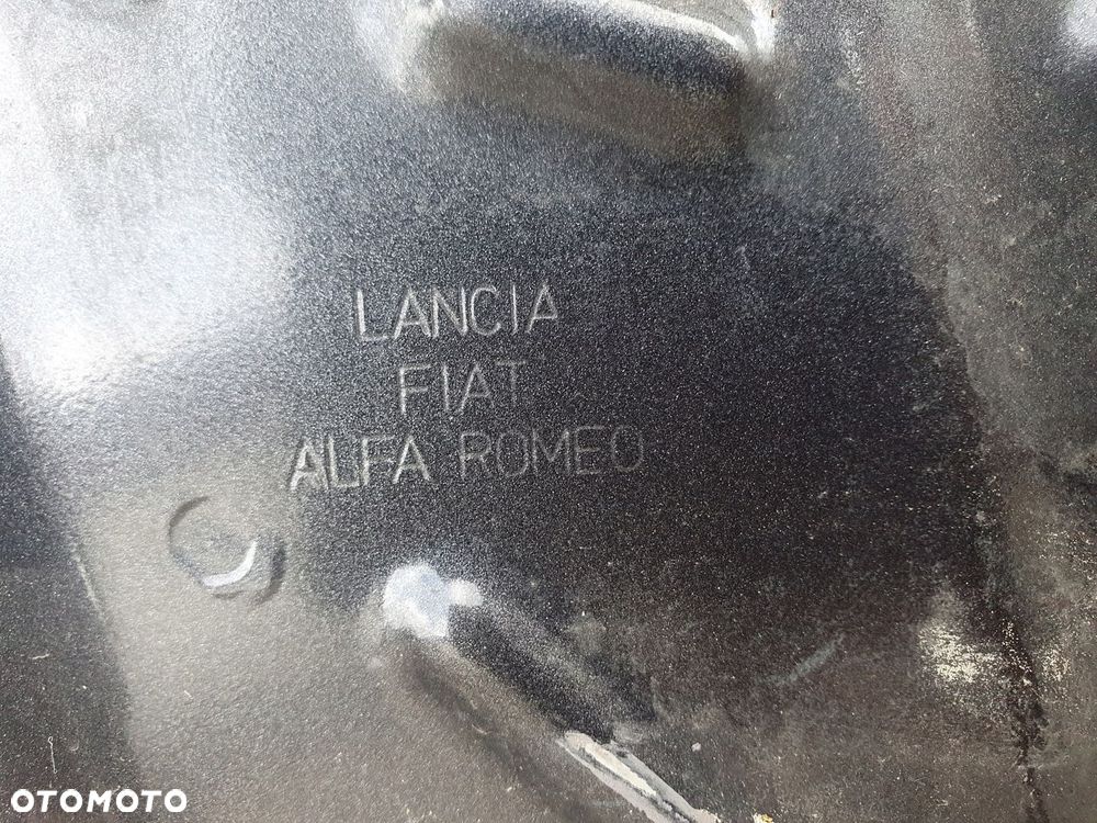 Maska Fiat 500 L rok 12- - 7