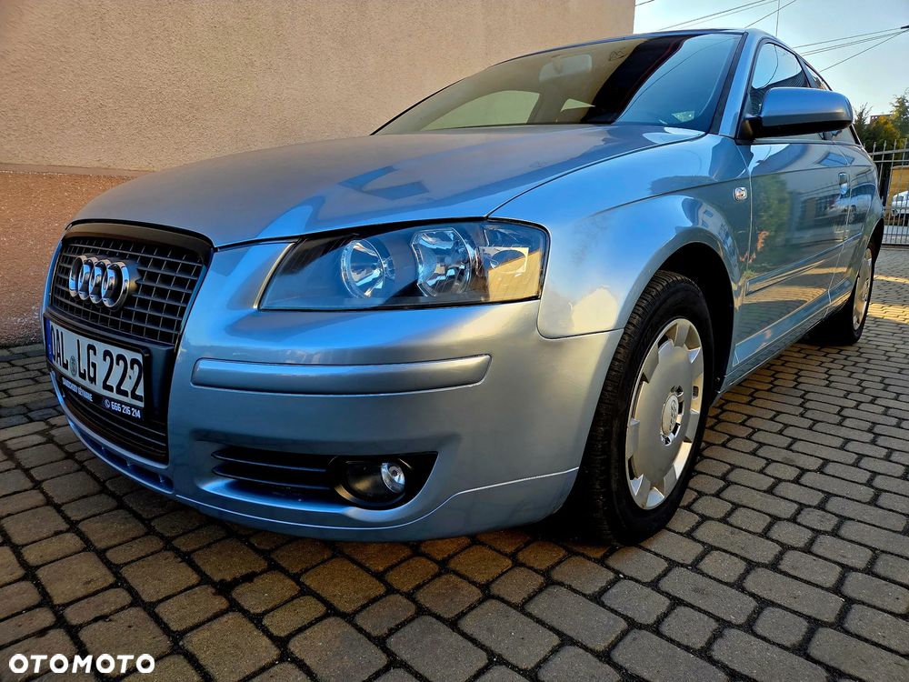 Audi A3 3-drzwiowe 1.6 Attraction - 9