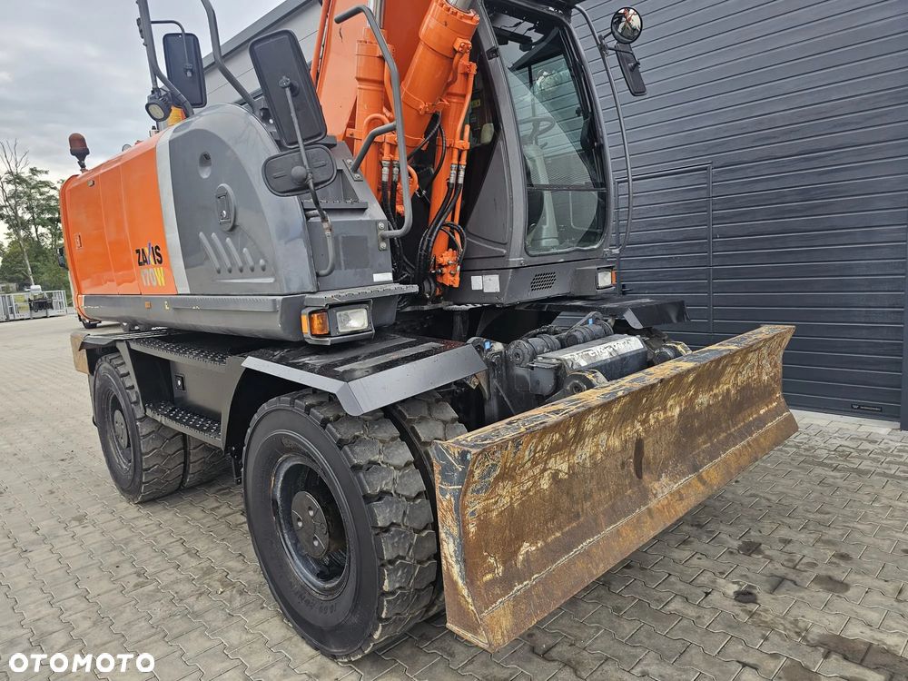 Hitachi ZX170W-3 - 9