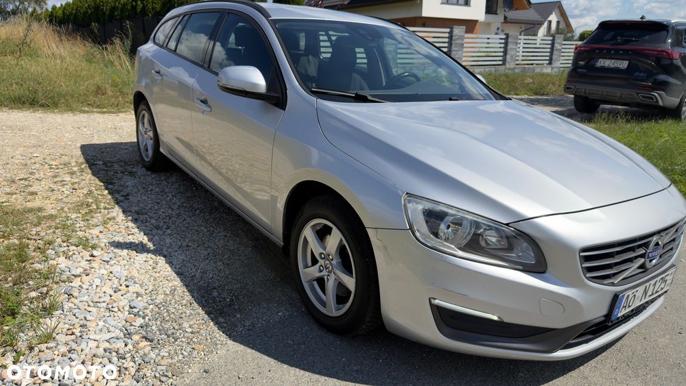 Volvo V60 D2 Edition - 12