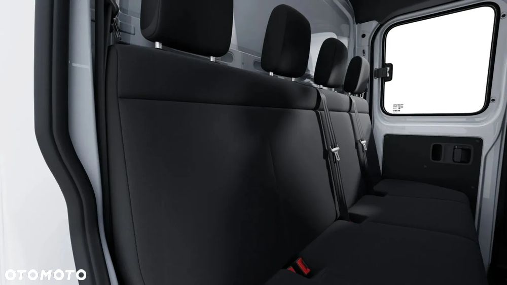 Mercedes-Benz Sprinter - 5