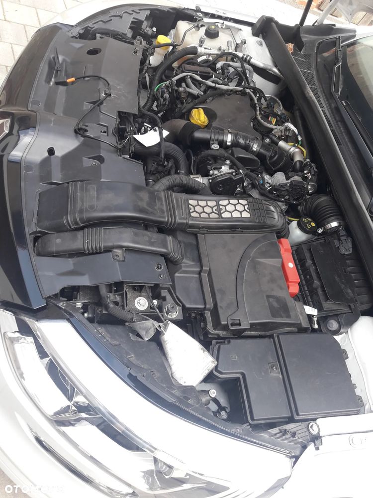 Renault Megane 1.5 Blue dCi Zen - 14