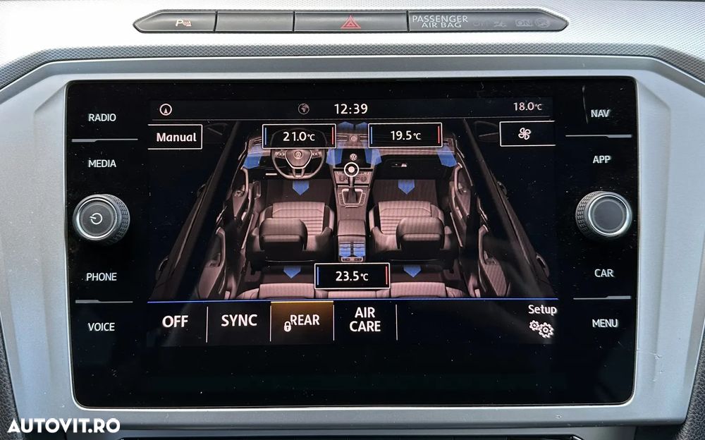 Volkswagen Passat - 10