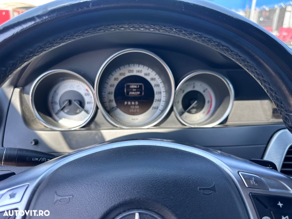 Mercedes-Benz C 220 CDI DPF Automatik BlueEFFICIENCY Avantgarde - 8