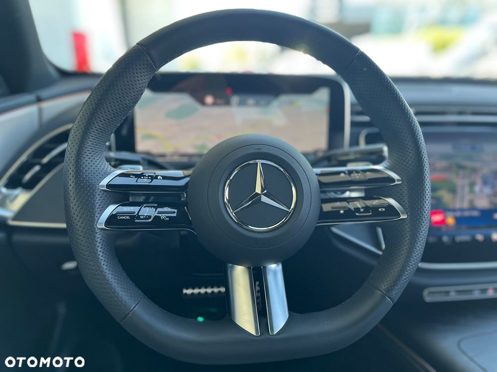 Mercedes-Benz Klasa E 220 d mHEV 4-Matic AMG 9G-Tronic - 18