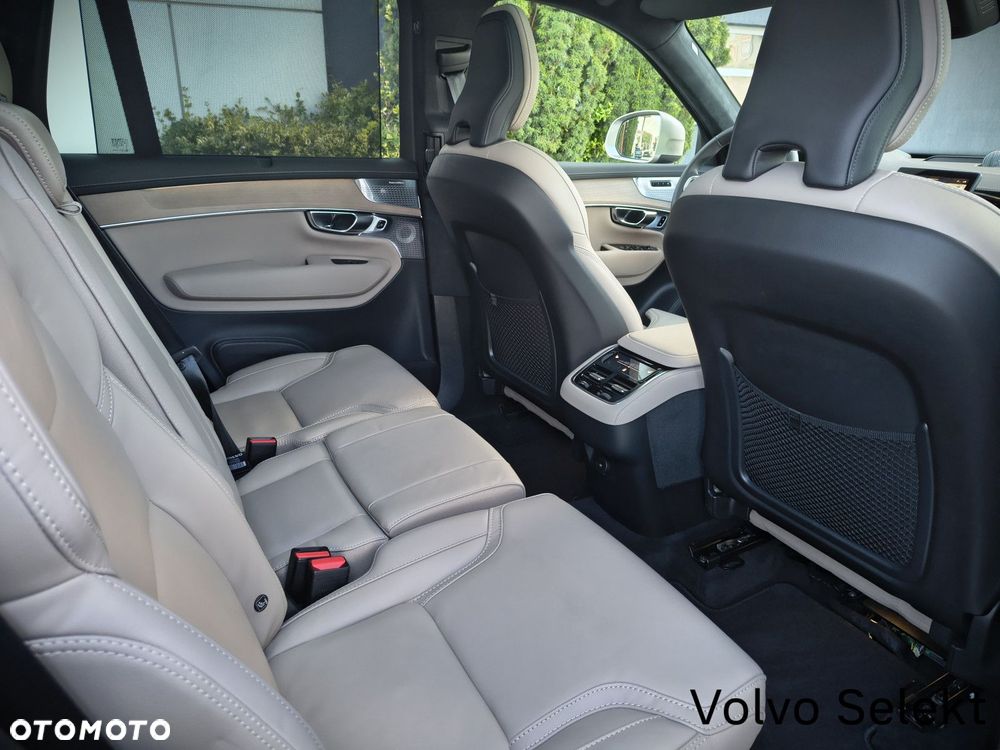 Volvo XC 90 - 26