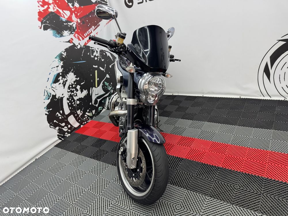 Yamaha MT - 40
