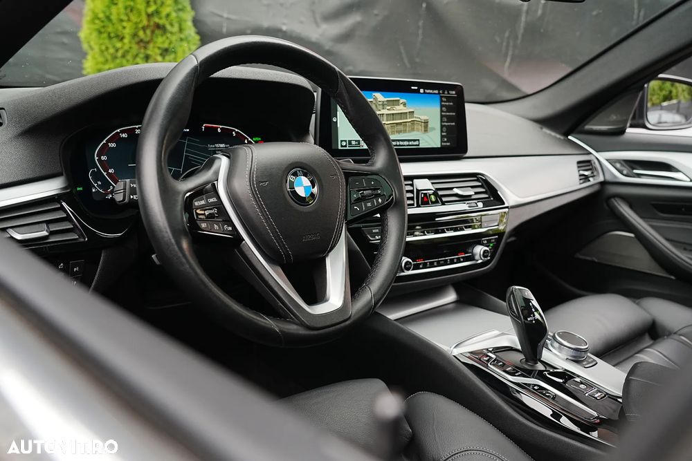 BMW Seria 5 520e Aut. - 20