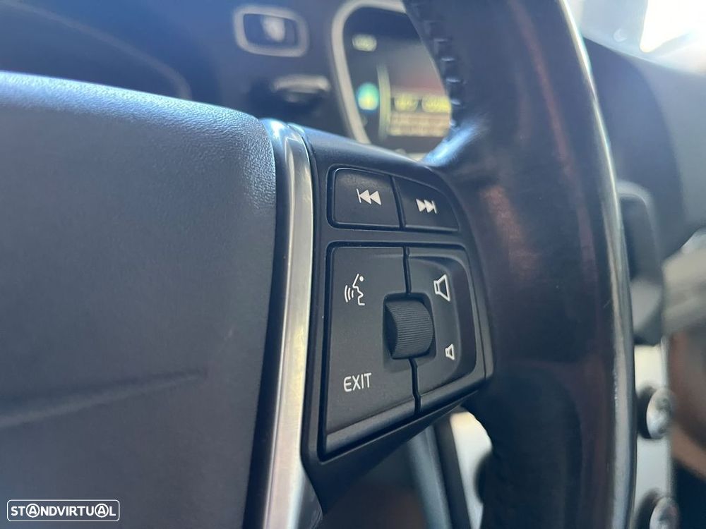 Volvo V40 Cross Country 1.6 D2 Volvo Ocean Race Powershift - 23